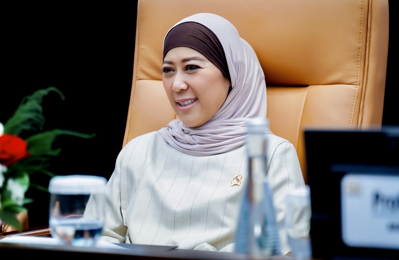 Lindungi Anak di Ruang Digital, Meutya Hafid Dorong Transparansi Batasan Usia
