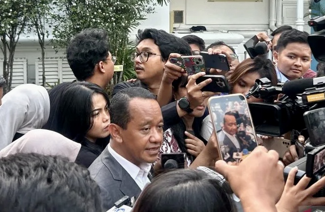 Menko Bahlil Pastikan Stok BBM Nasional Aman, Antrean di Bali Diduga akibat Kendala Distribusi