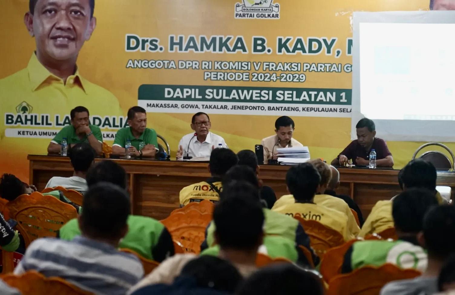 Hamka B Kady Serap Aspirasi Komunitas Ojol Makassar, Soroti Perlindungan Pengemudi dalam RUU LLAJ